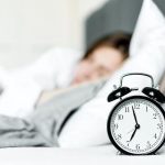 Пол, возраст и деньги: ученые выяснили, что больше всего влияет на качество вашего сна
